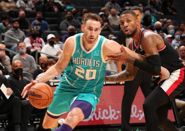 母队先行同 母队先行同